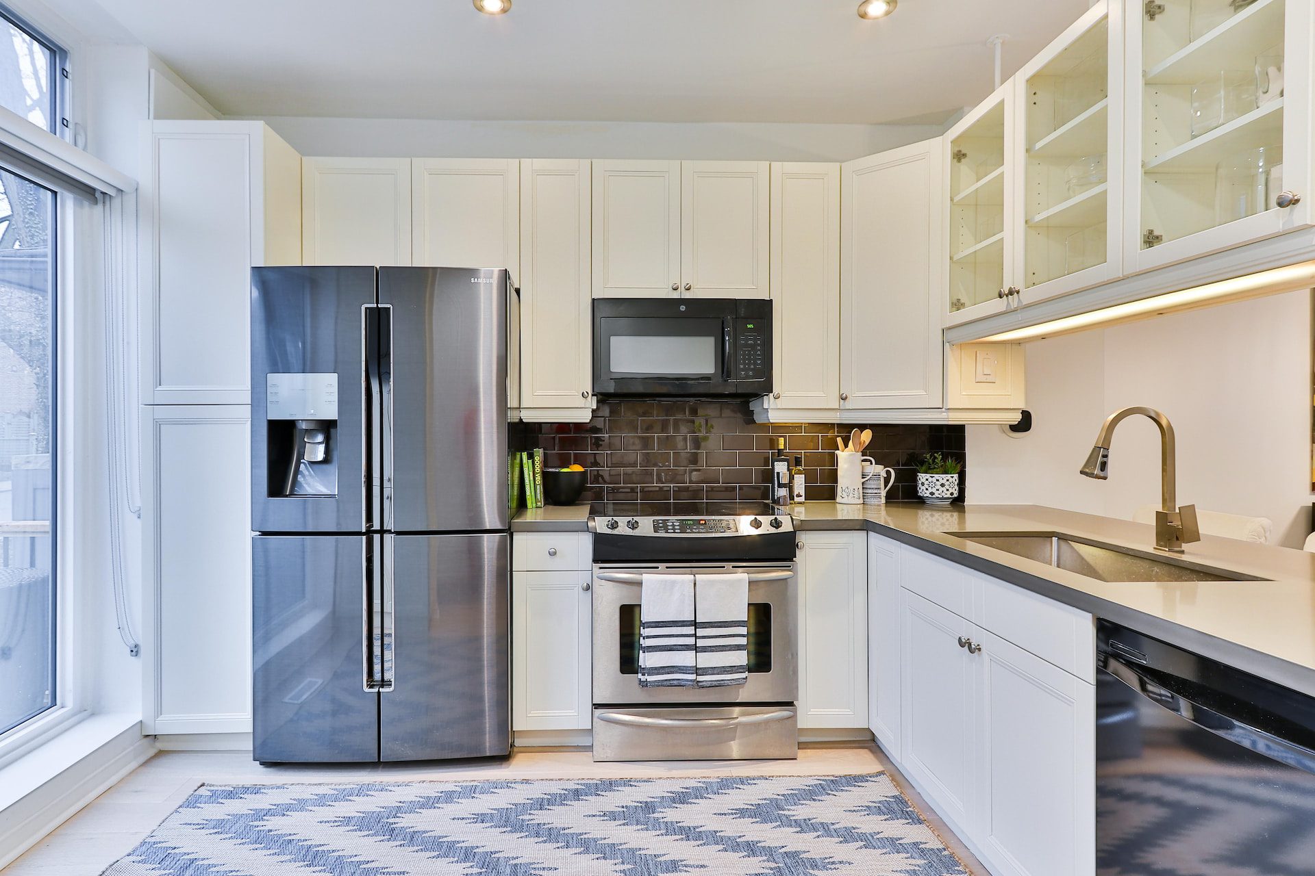 The 5 Most Important Basic Appliances for a Functional Kitchen